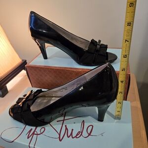 LifeStride Black Patent Open-Toe Heels – Elegant Wedding Wear, Size 9.5